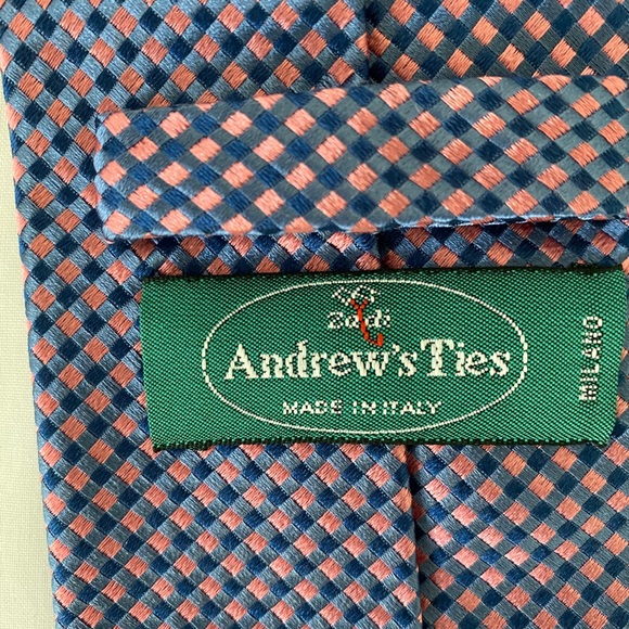 πππ Italian silk tie. Ready to look sharp again?πππ - Picture 2 of 2